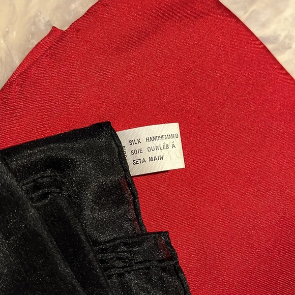 3 Vintage Silk men’s pocket squares 16” - Picture 3 of 4